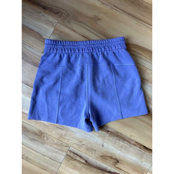 Lululemon Softstreme High-Rise Short 4” Dark Lavender Size 4 Discontinued Color - Picture 2 of 3
